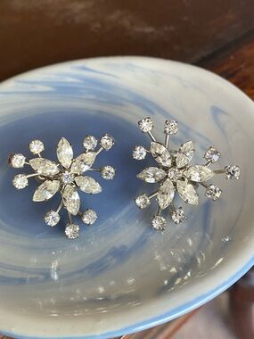 Pretty Vintage Bridal Clip On Earrings
